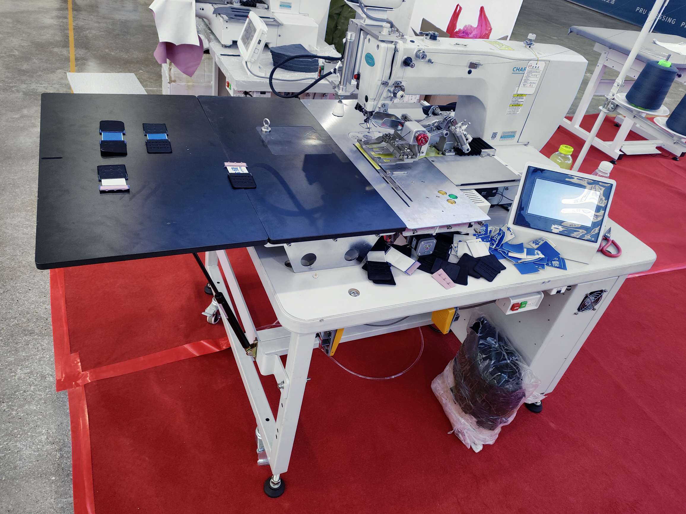 Chafeng Technology's fully automatic bra back buckle sewing equipment, auxiliary equipment and accessories details Picture