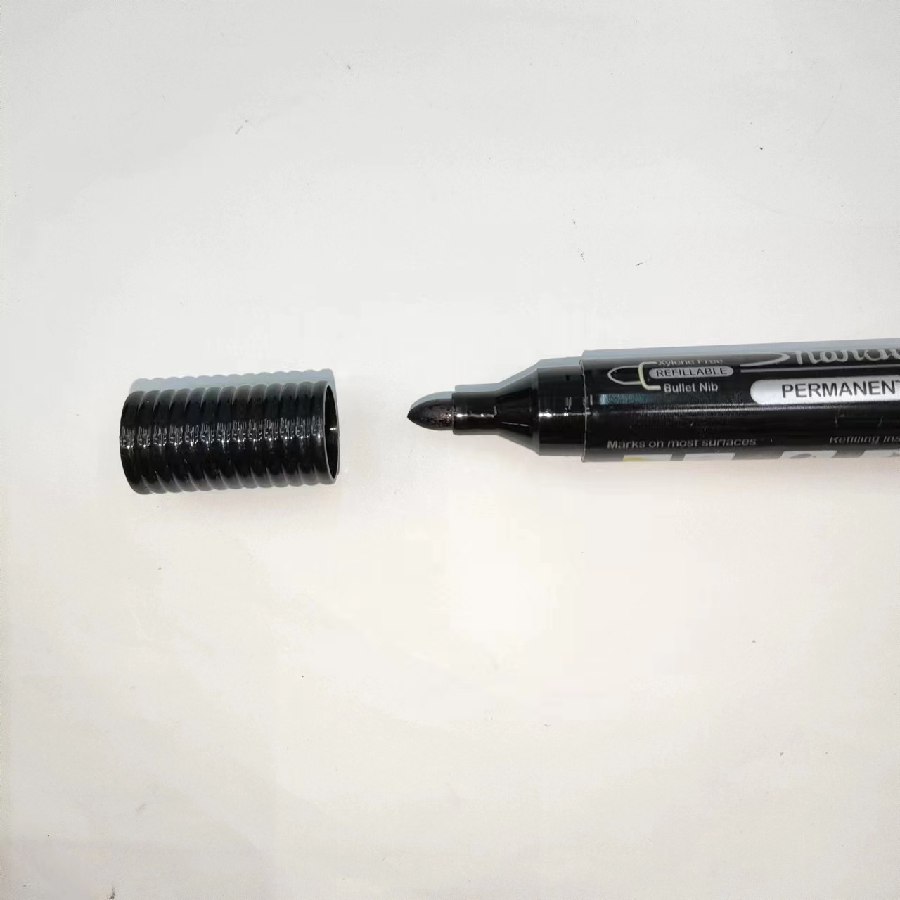 8007 oil-based marker pen, thick and thin, quick-drying, non-fading, large-capacity pen, marking pen Specification image