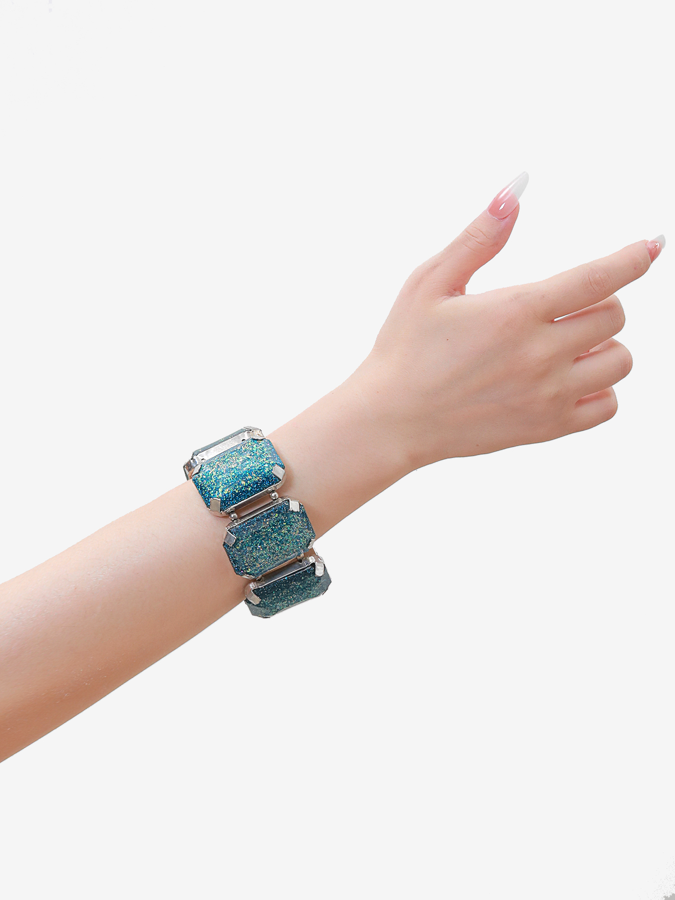 A simple, elegant and versatile blue square bracelet accessory featuring European and American fashion creativity Application Scenario