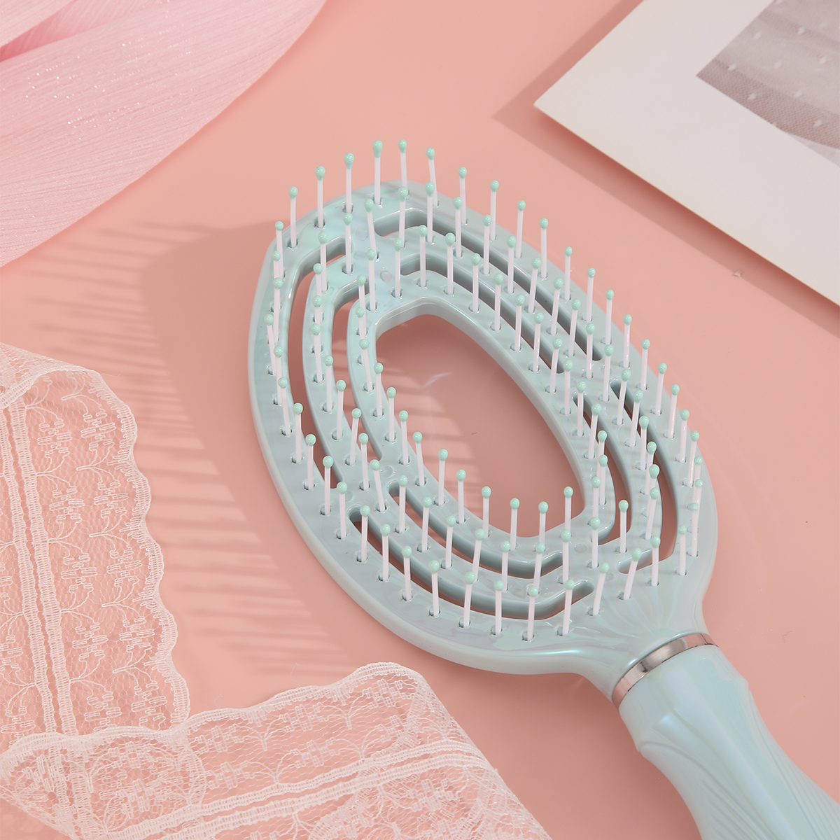 Laser comb with curved back design for hair smoothing, handheld plastic comb, dry and wet dual-purpose comb Item Picture