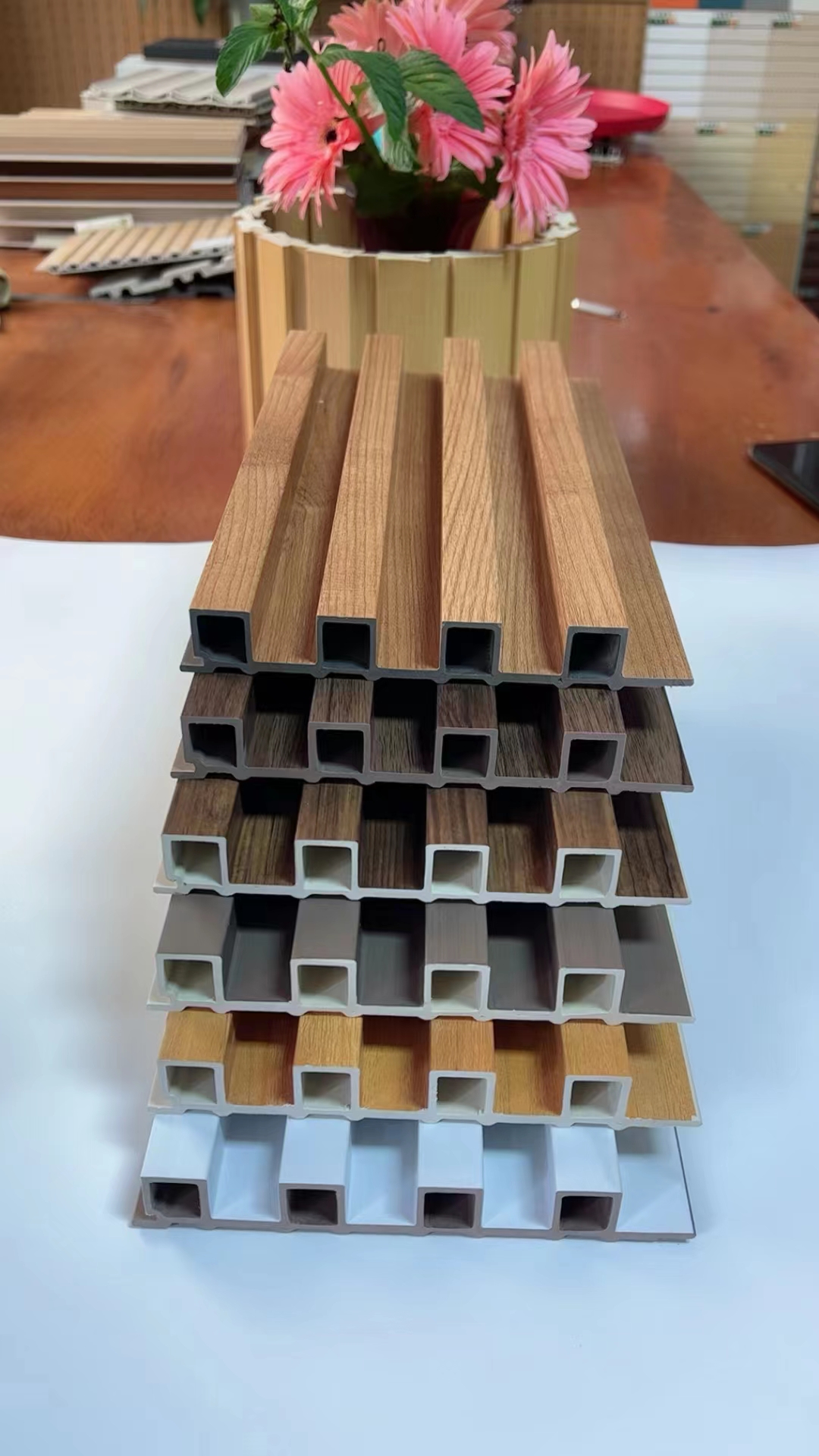 Concave-convex board ceiling, wall skirt, decorative grille, concave-convex decorative board, wall panel, bamboo and wood fiber grille, solid wood grille, hollow grille details Picture