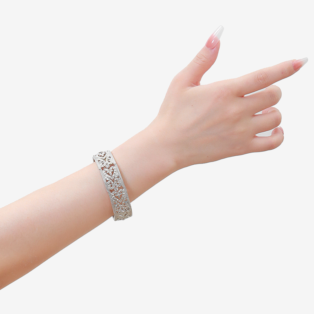 A new retro and unique open bracelet with a fashionable, niche and exquisite design sense Item Picture