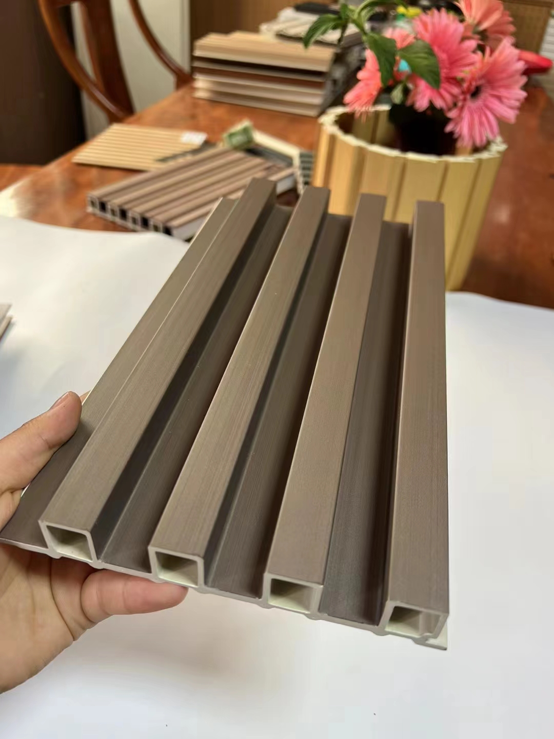 Concave-convex board ceiling, wall skirt, decorative grille, concave-convex decorative board, wall panel, bamboo and wood fiber grille, solid wood grille, hollow grille Specification image