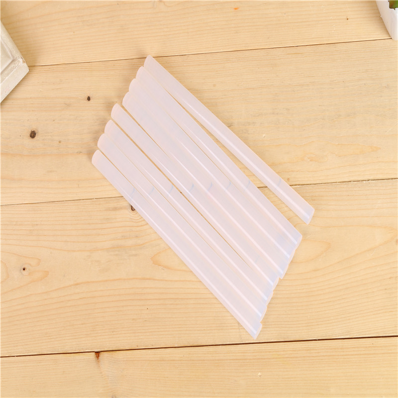 DGHL hot melt adhesive strips, solid glue sticks, fully transparent hot melt adhesive 1903, toy-specific hot melt adhesive, candle glue Application Scenario