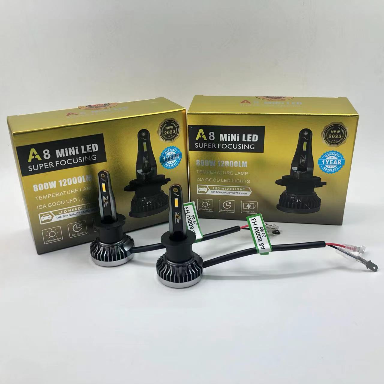 Automotive headlight led spotlight A8 foreign trade version golden light spotlight Application Scenario