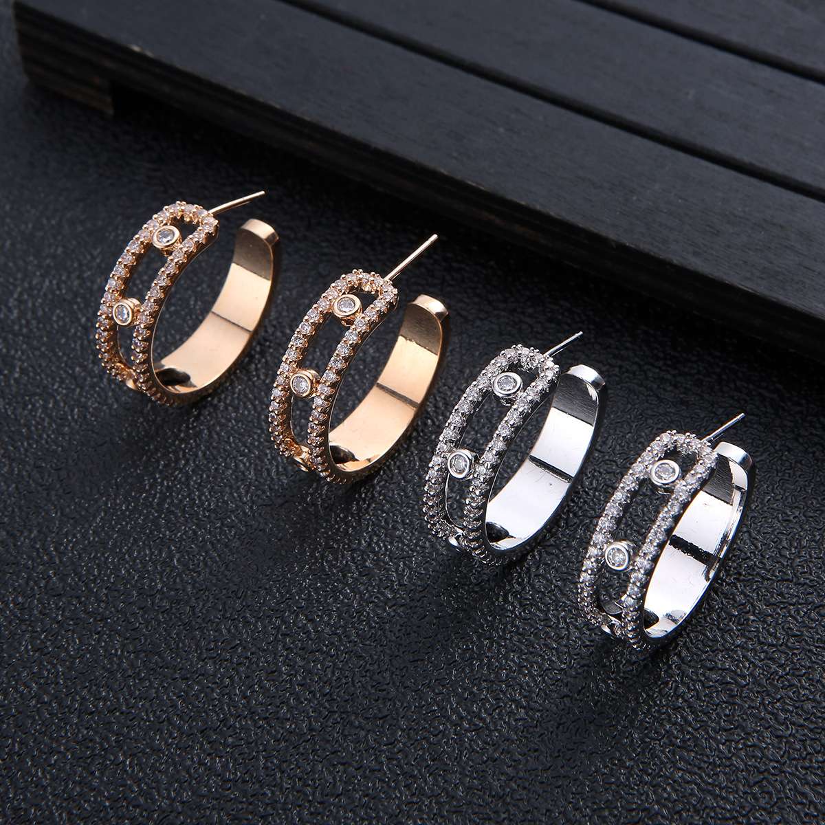 Circle ear buckles, cross-border European style, trendy micro-set large earrings, fashionable and elegant earrings, large circle earrings Item Picture