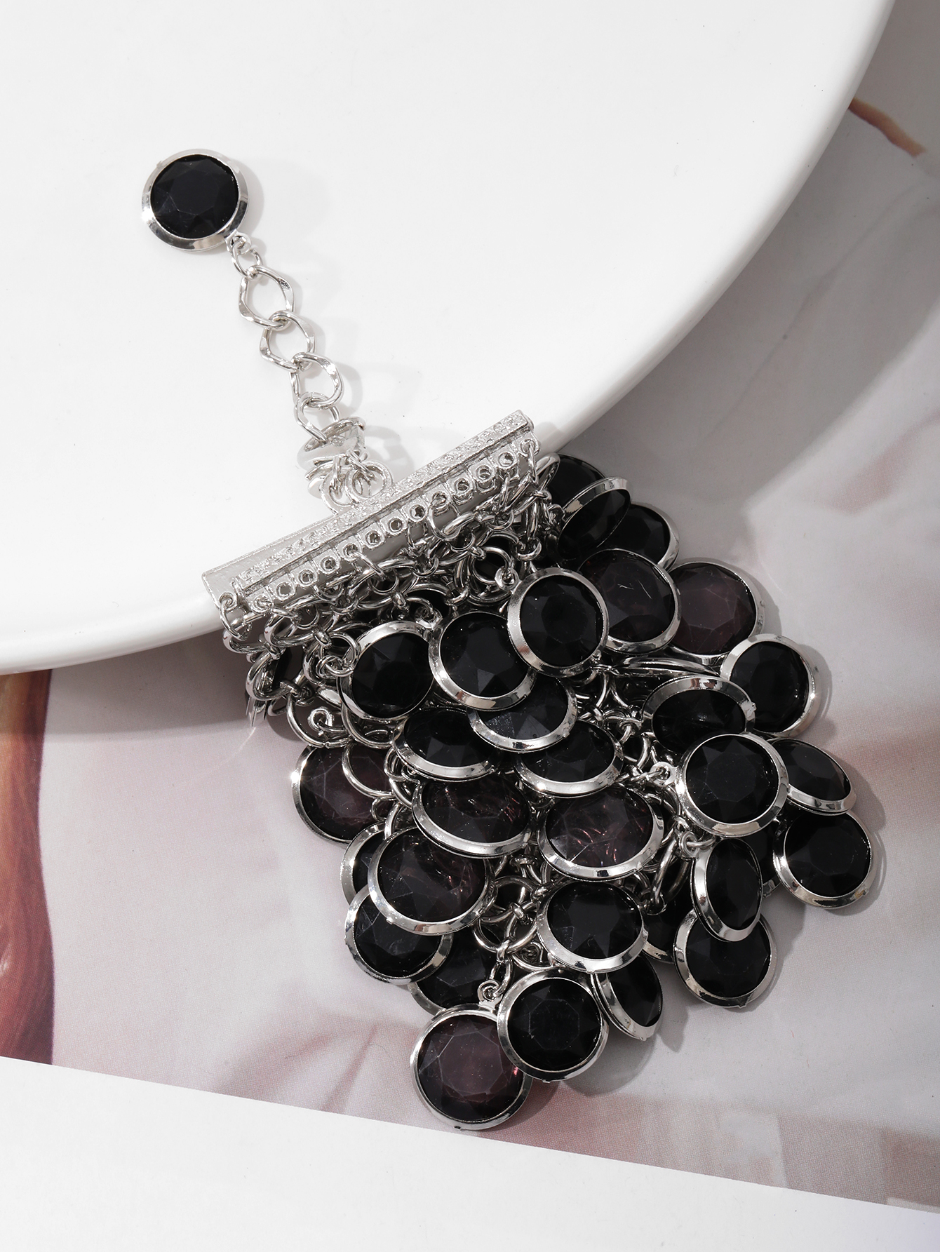 New European and American elegant women's bracelet, multi-layer round, candy-colored fish-shaped bubble bracelet, black Specification image