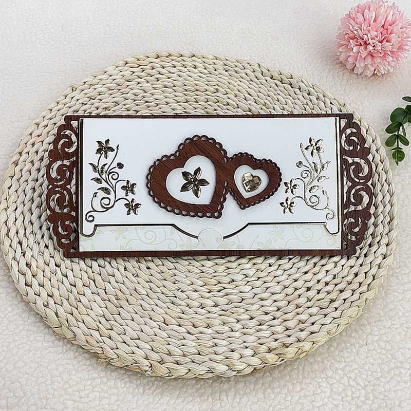 Factory direct sales, customized for foreign trade, long classic heart-shaped patterned gilded and hollowed-out wooden wedding invitations, business invitations, birthday invitations, banquet greeting cards wholesale