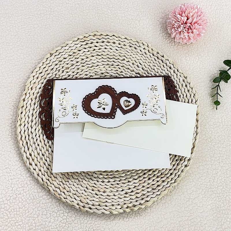 Factory direct sales, customized for foreign trade, long classic heart-shaped patterned gilded and hollowed-out wooden wedding invitations, business invitations, birthday invitations, banquet greeting cards wholesale Specification image
