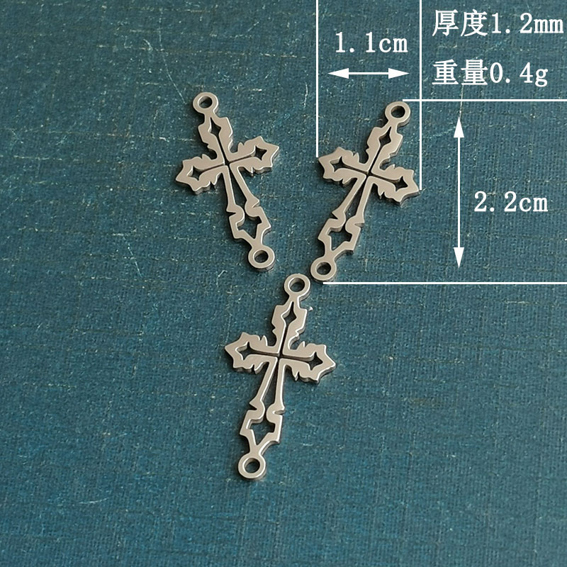 Factory direct sales of diy jewelry accessories, retro silver cross pendants, titanium steel bracelets and pendants, cross-border export detail image 2
