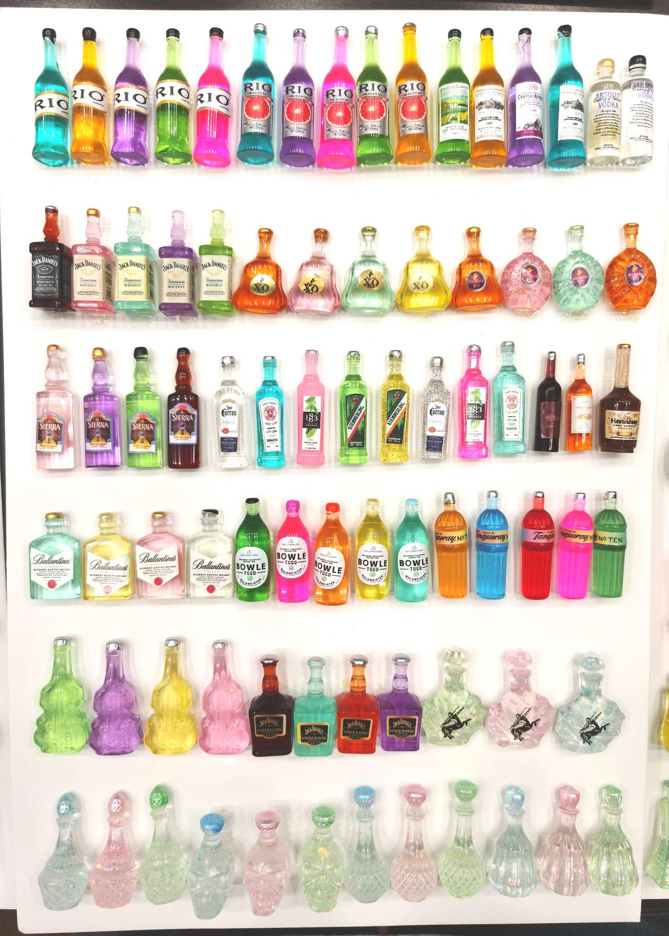 Small bottles, wine bottles, resin accessories, pendants, convenience stores, supermarkets, simulation toys, food toys, pressure cookers, steamers, mixed packaging, house playing, sticker fun, diy cookware, miniature toys. One package contains 500 pieces detail image 19