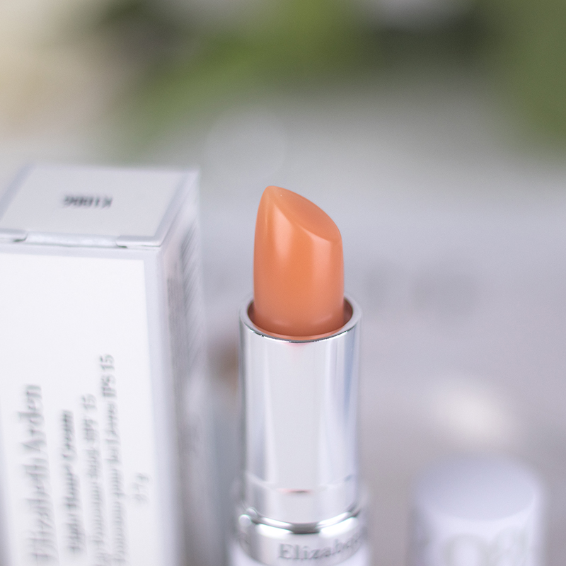 Elizabeth Arden Classic Moisturizing Lipstick 3.7g details Picture