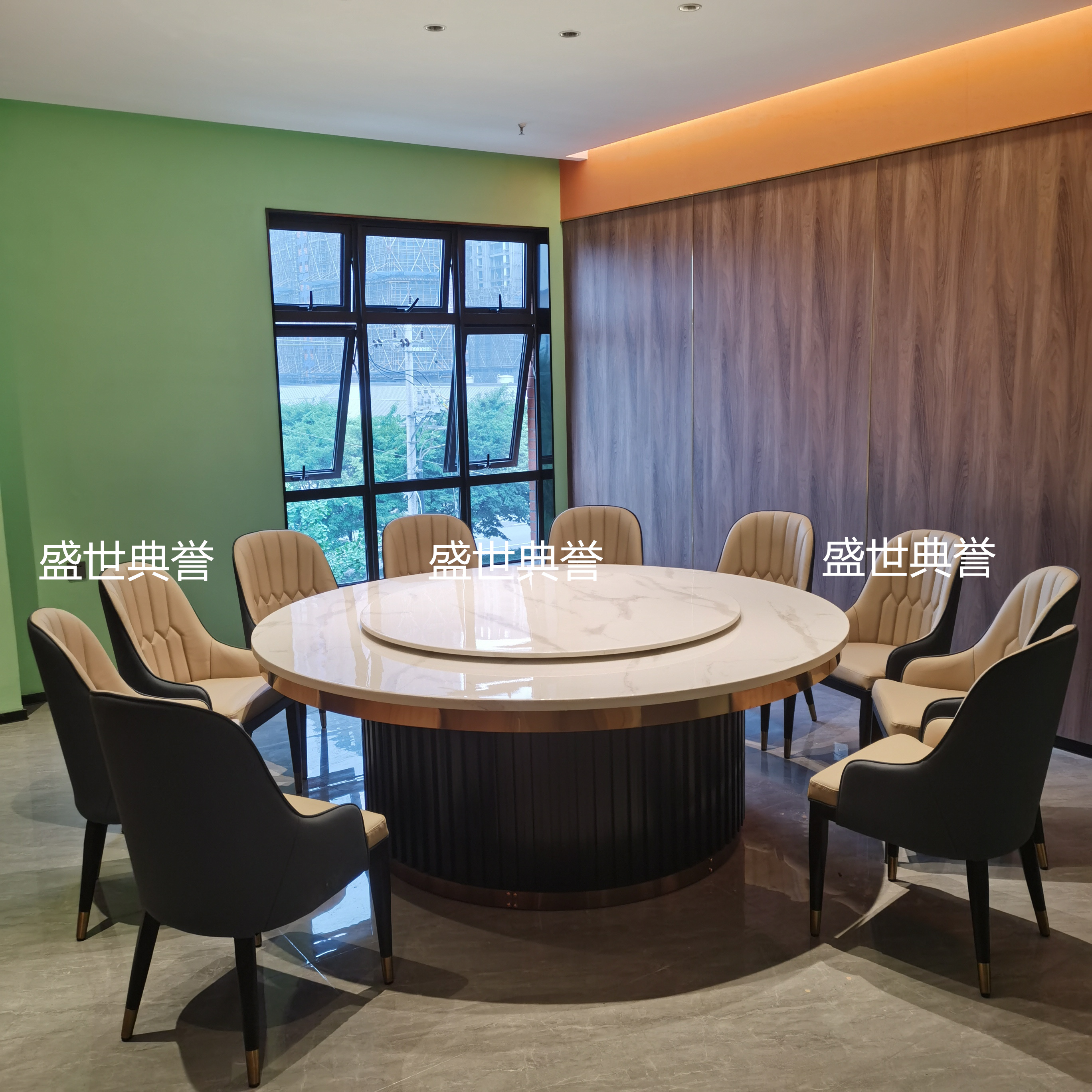 Modern and light luxury dining tables and chairs in Hangzhou's open-air restaurants, seafood hotel private rooms, pineapple chairs, and simple dining chairs in high-end clubs Application Scenario