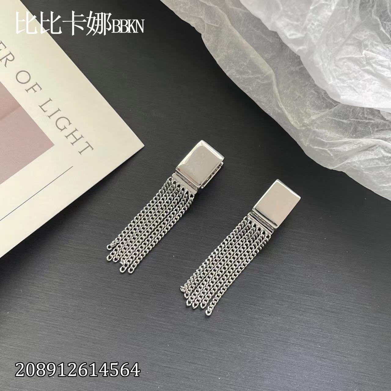 耳环小众设计感高级防过敏轻奢气质简约风金白两色详情图3