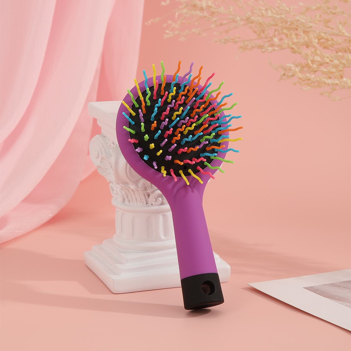 Hairdressing air cushion comb, rainbow comb, makeup comb, anti-static air cushion comb, portable massage comb Application Scenario