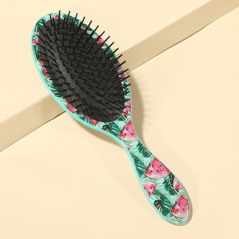 Printed airbag massage comb, a cute and cute hair straightening airbag comb for home use Application Scenario