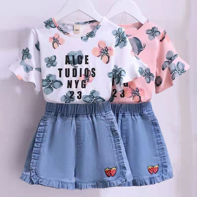 Girls' denim shorts for Zhongda Children's Set 2023 Summer New Style Zhongda Children's Girls' stylish Korean summer short-sleeved outfit detail image 4