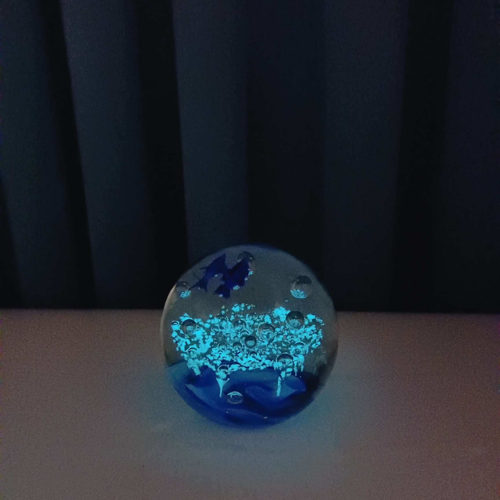 琉璃工艺品/琉璃摆件/夜光球白底实物图