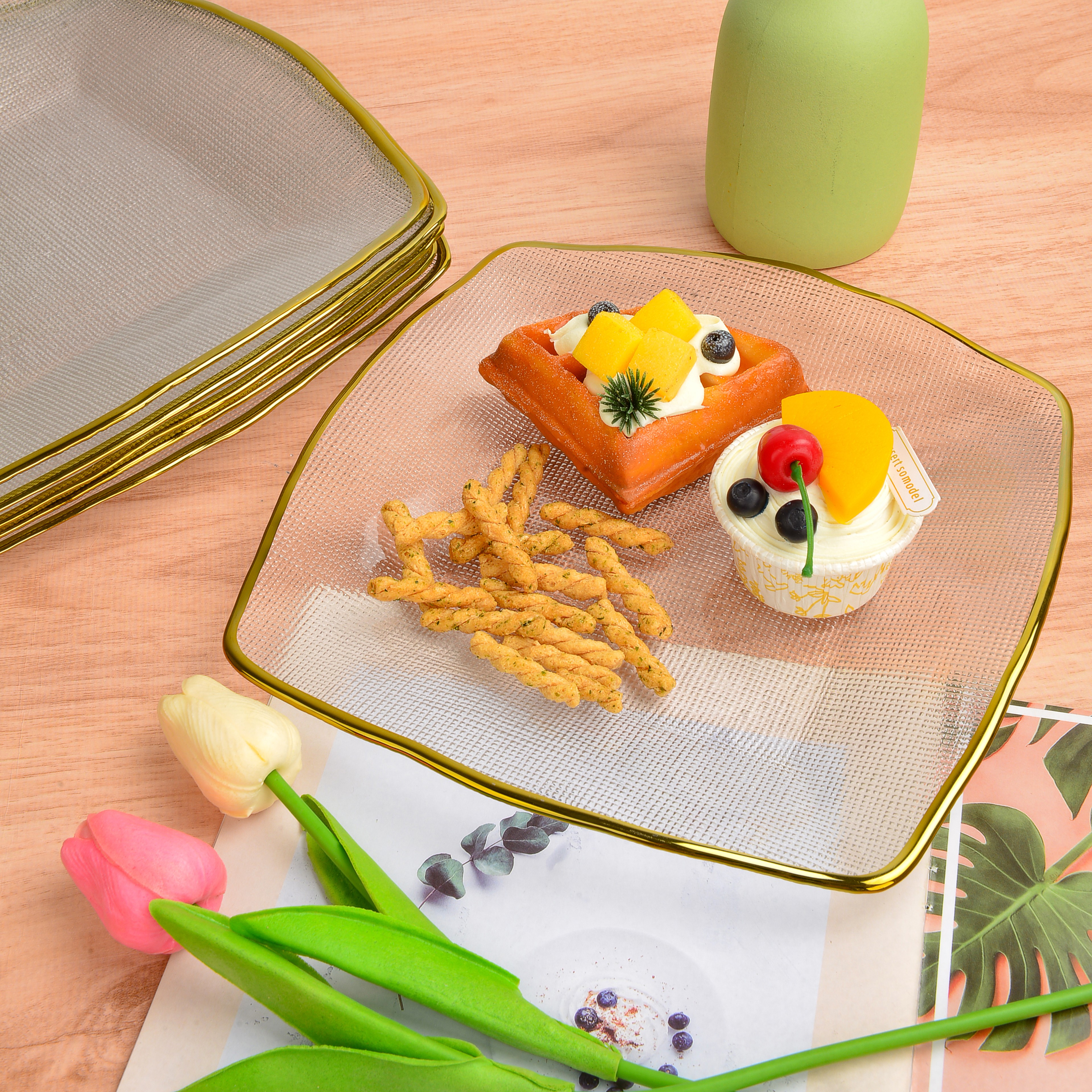 Crystal glass fruit plate for living room home, creative flower language, popular golden edge square fruit plate, Nordic-style candy and snack plate, large size Specification image