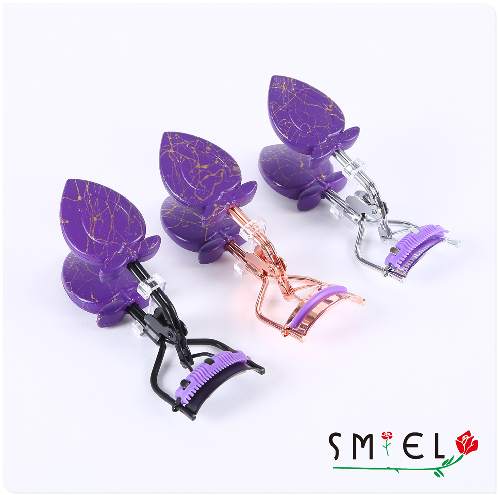 Eyelash curler for women, long-lasting styling, partial sunflowers, a perfect eyelash curler for beginners Application Scenario