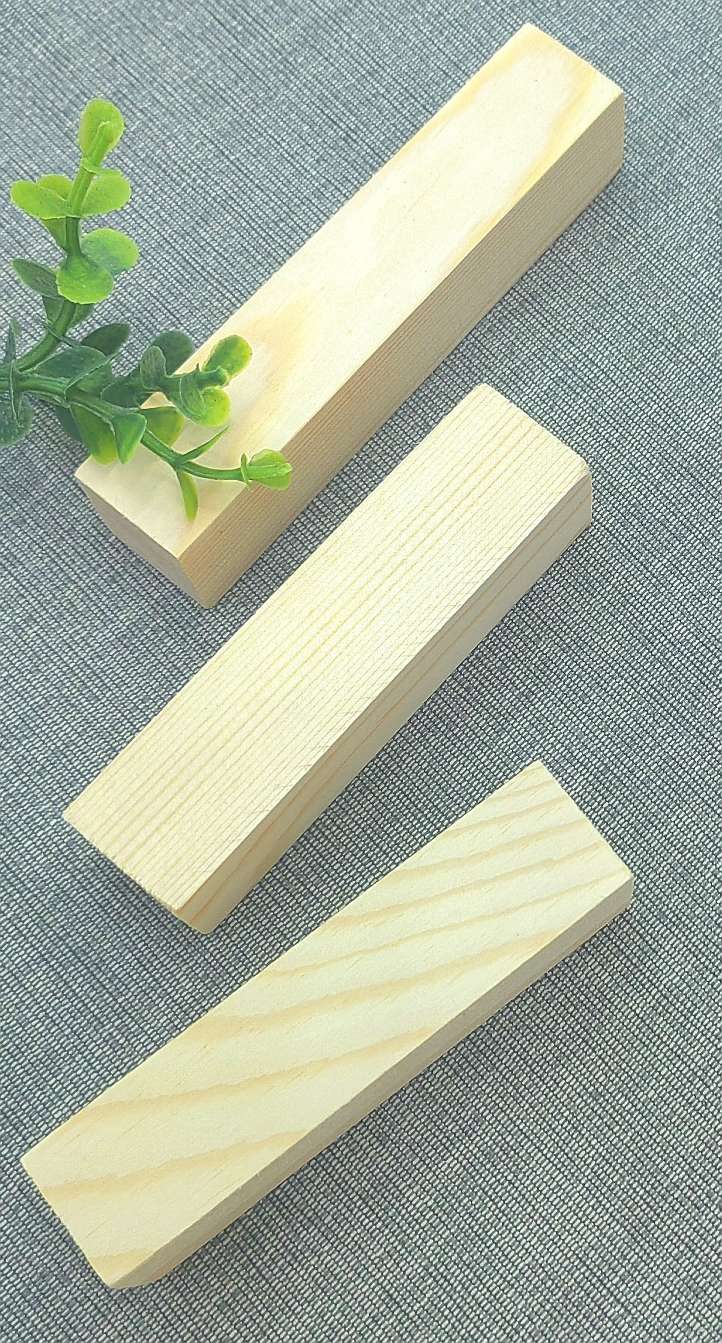 Factory direct sales of wooden business card engraving for beginners to practice. Square orders with discounts on pine wood strips details Picture