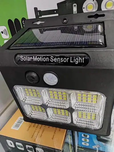 Solar Wall Light 6 Grid Led1