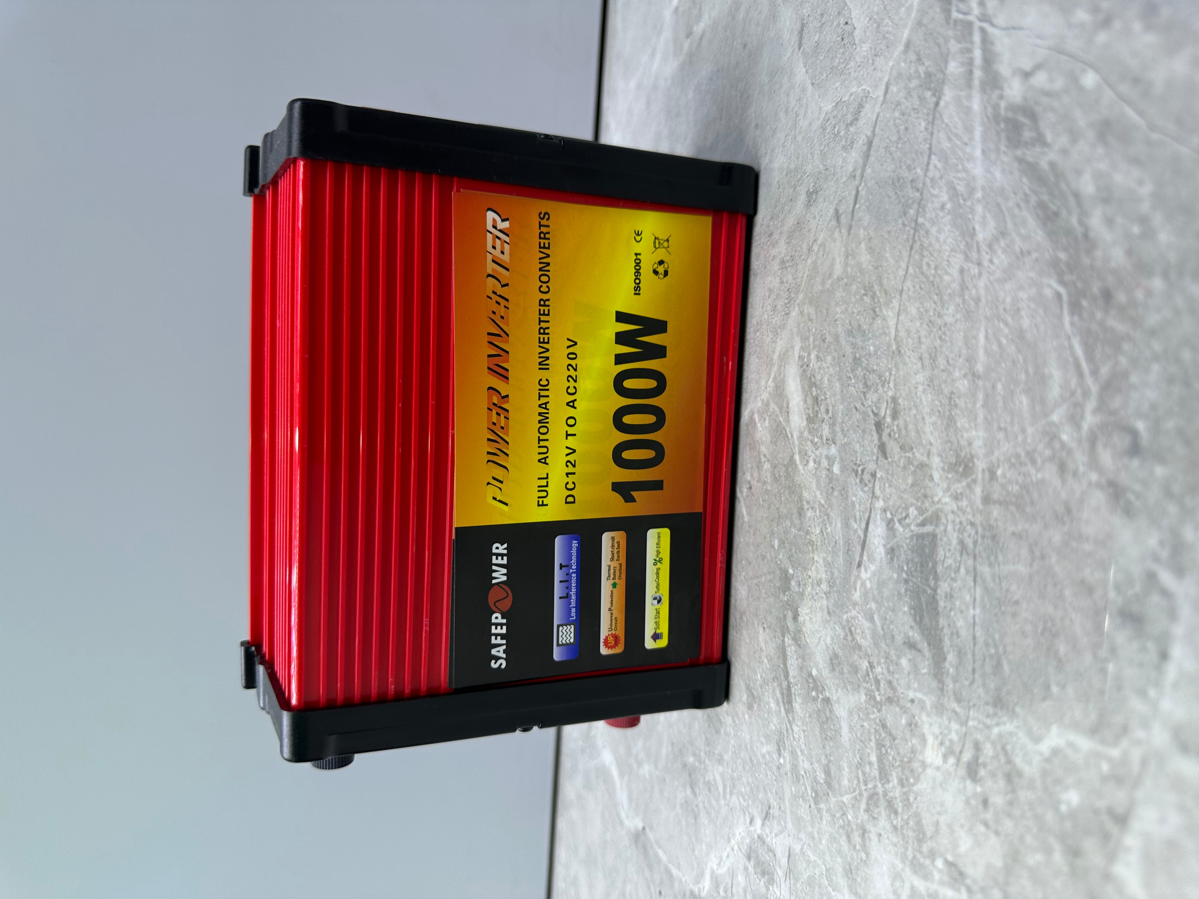 A 1000W intelligent, efficient, convenient, safe and reliable power supply solution for solar inverters