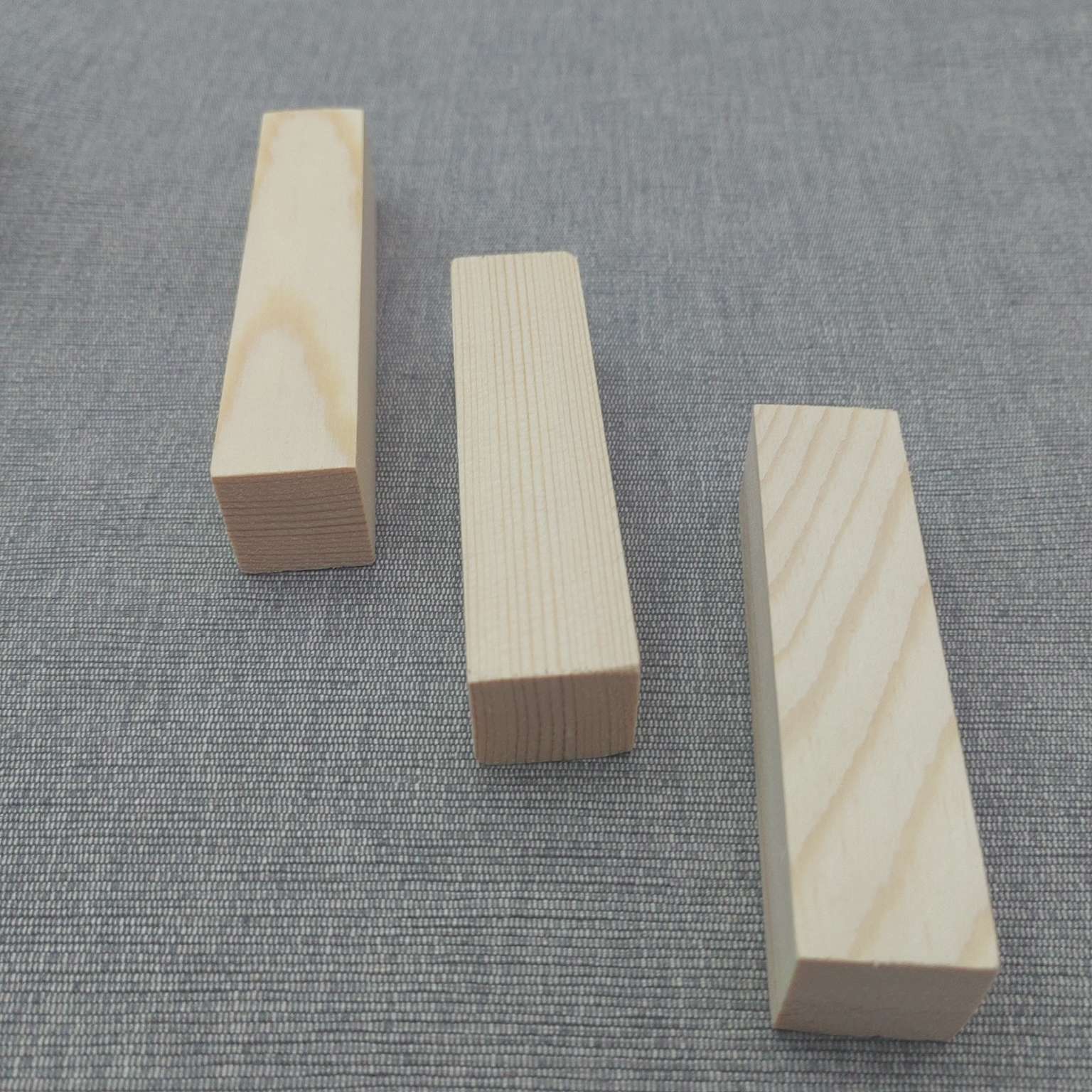 Factory direct sales of wooden business card engraving for beginners to practice. Square orders with discounts on pine wood strips Application Scenario
