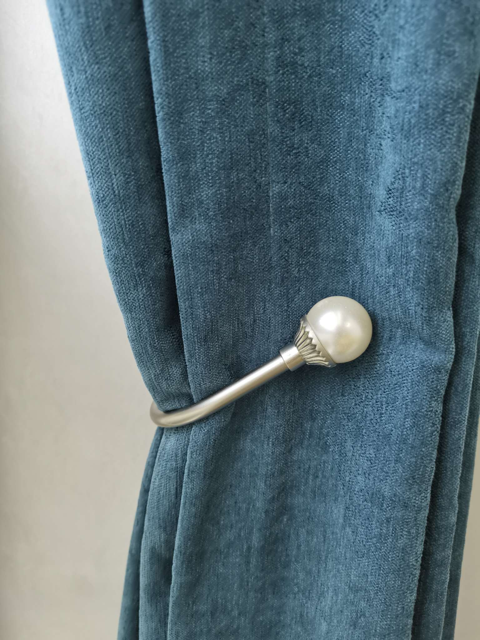 High-Grade Curtain Hook, Iron Big Bend Hook Application Scenario