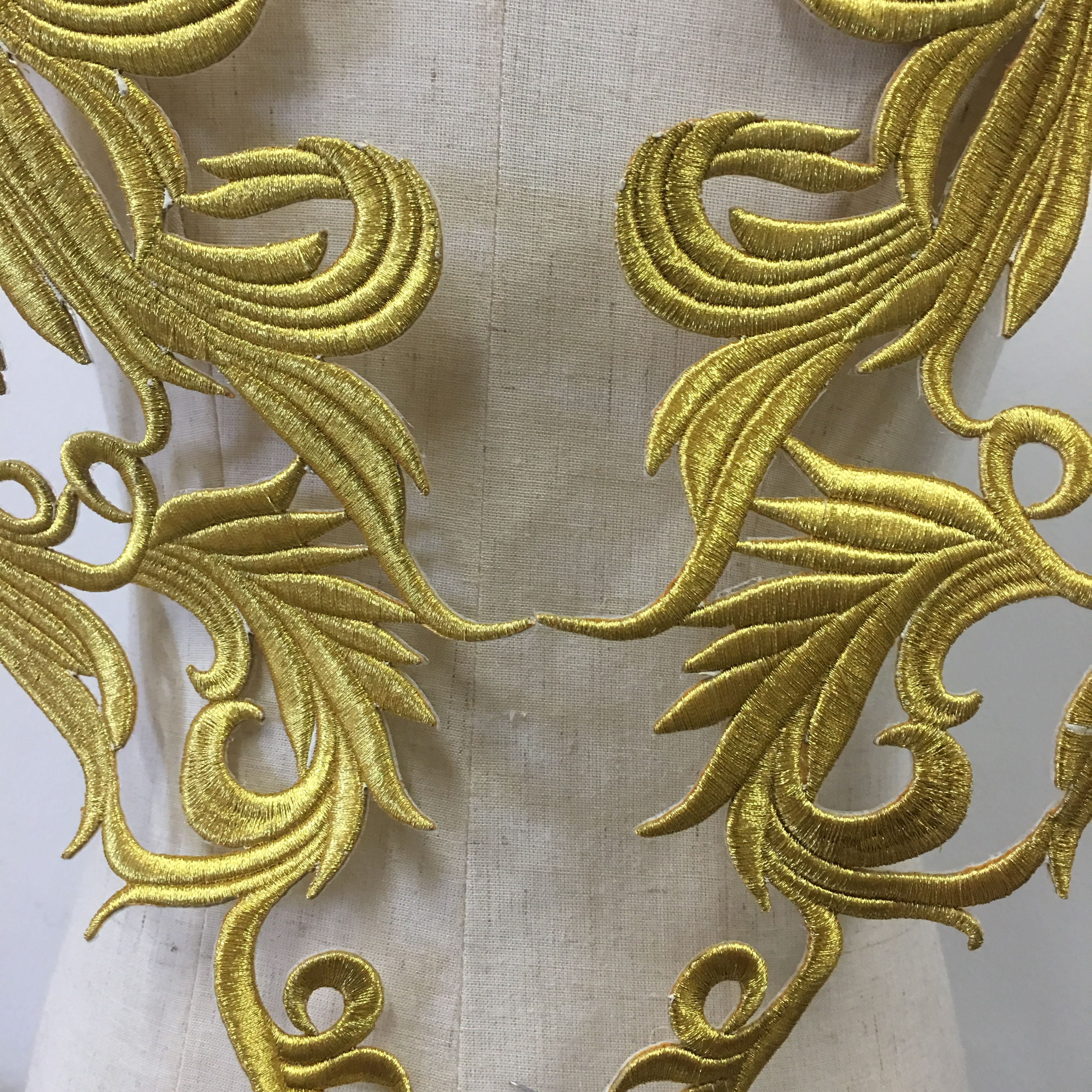 Gold thread fabric stickers for clothing, wedding dresses, cheongsams, accessories, skirts, ornaments, accessories, embroidery pieces and decorations Specification image