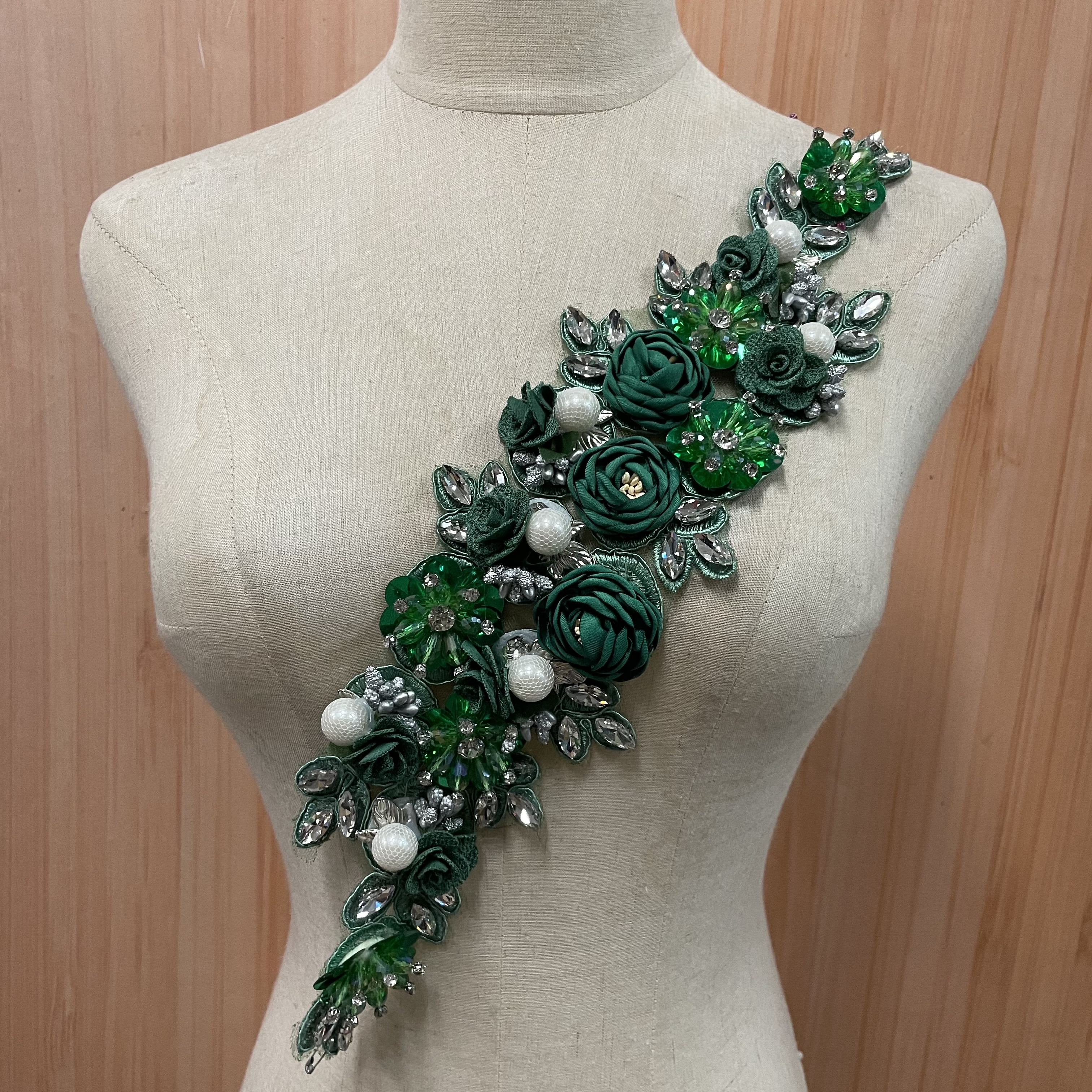 Corsage accessories, dance costume accessories, ethnic style clothing accessories and accessories Application Scenario