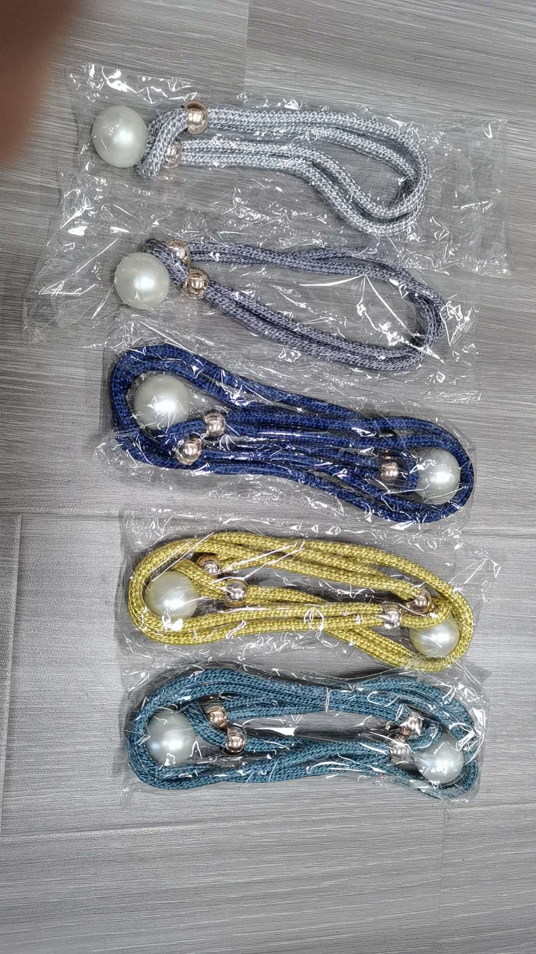 Curtain Tie, Pearl Tie undefined
