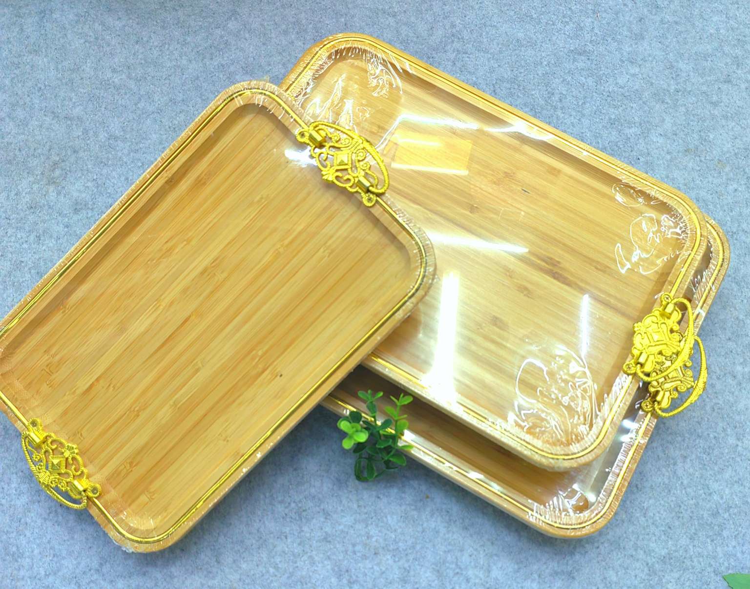 【 Yiwu Jiehao Bamboo and Wood Products 】【2025 Bestseller 】 Jiehao Bamboo and Wood's long, popular metal ear, heart-shaped fruit, creative golden display plate Item Picture