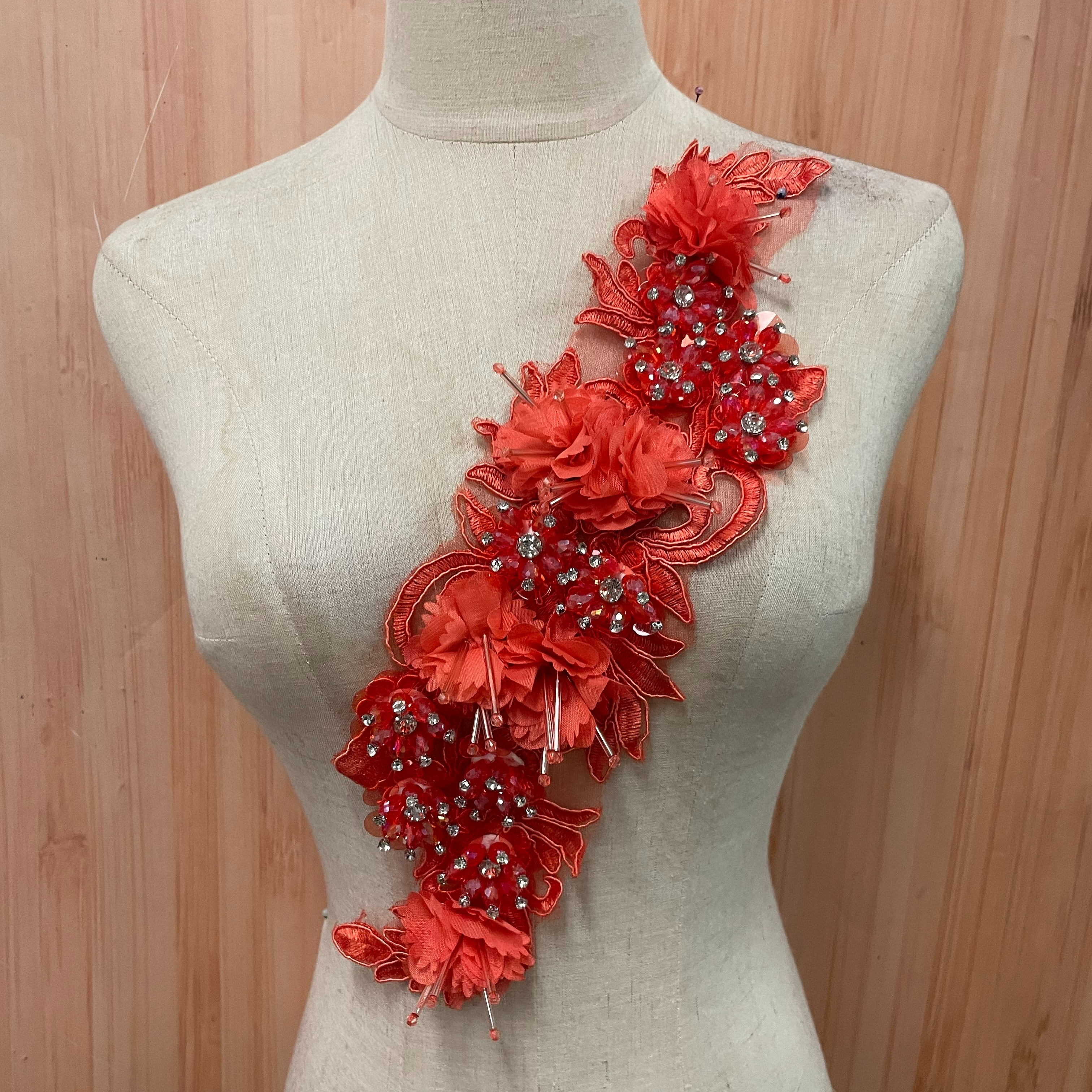 Double-layer three-dimensional sticky flower small flower polyester filament organza water-soluble lace women's wear, children's wear, evening gowns and home textile accessories Application Scenario