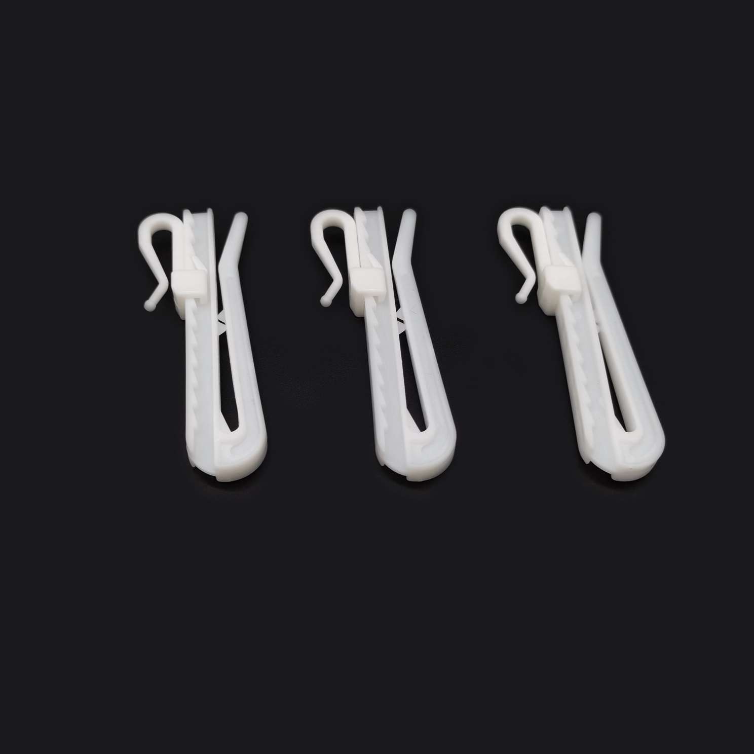 Curtain Plastic Adjusting Hook Adjusting Hook Cloth Tape Hook Item Picture