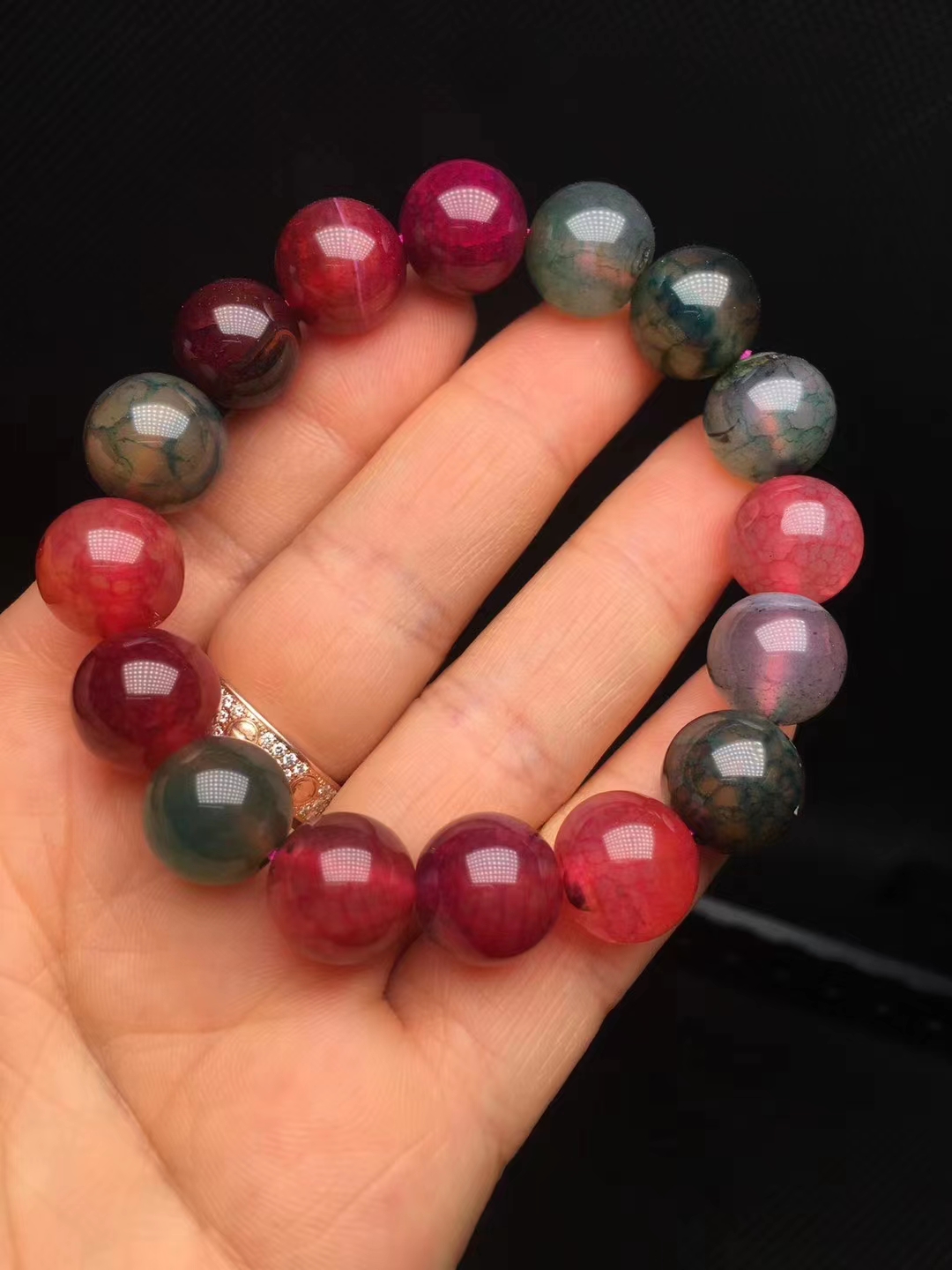 New arrivals in the store: A wide range of agate hand beads and various accessories, complete in style. Quality guaranteed by our long-established store Application Scenario