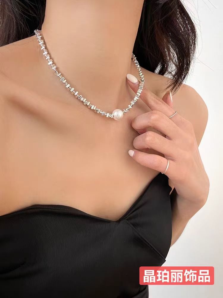 Broken Silver Several Two Sl9999 Silver Single Bead Necklace Application Scenario