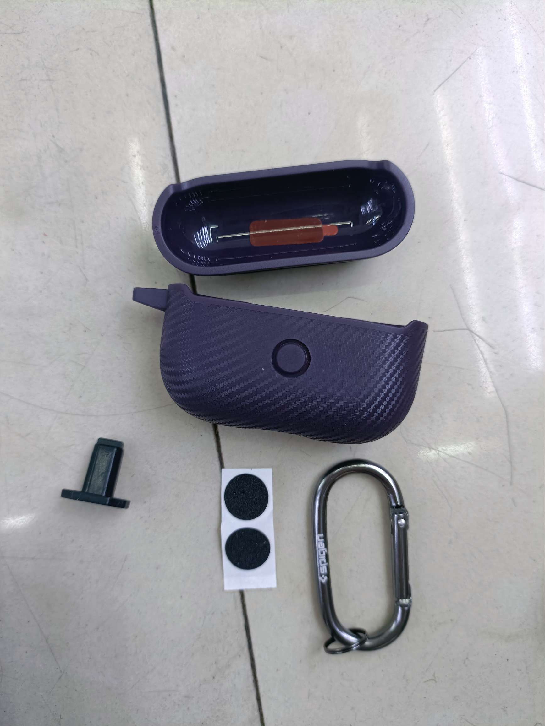Bluetooth headphone case hook Bluetooth headphone shell detail image 3