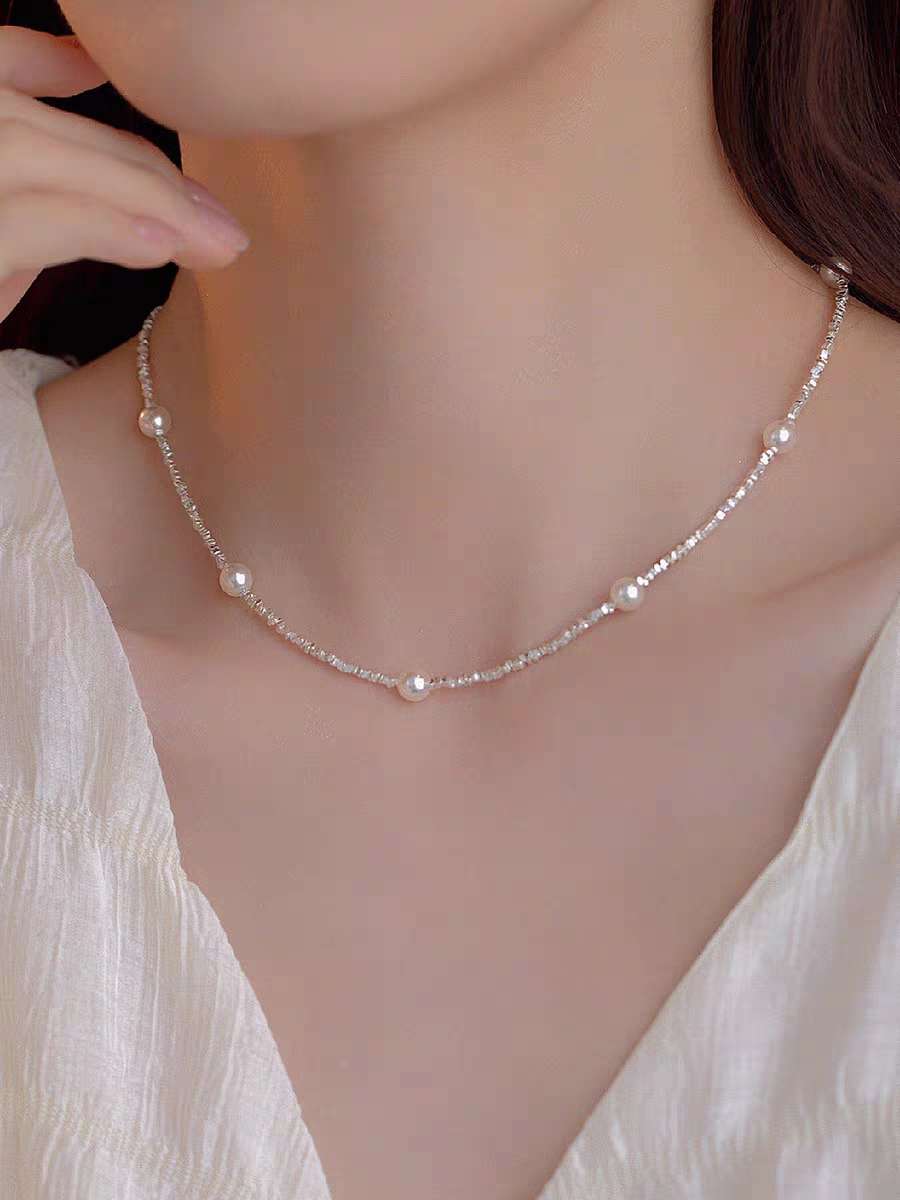 Broken Silver A Few More Than Two Beads Necklace details Picture