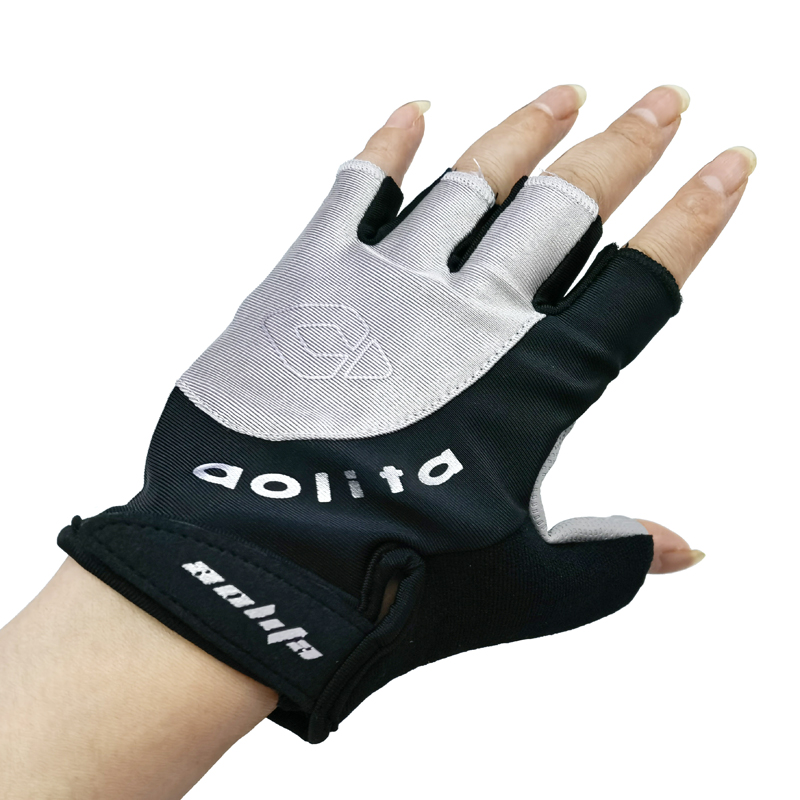 1915 Elastic half-finger gloves, cycling gloves, cycling sports half-finger gloves, thin anti-slip fishing half-finger gloves, short finger gloves Application Scenario