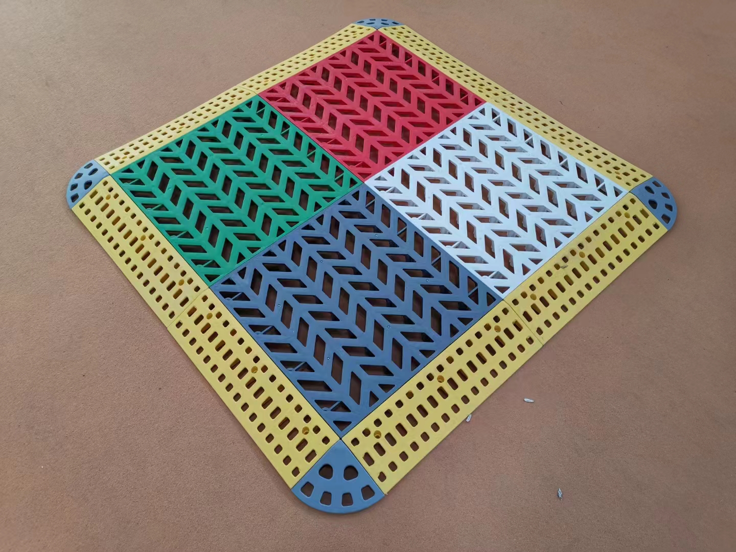 Car wash floor grating, drainage and leakage floor mat, plastic spliced grid board, plastic grid floor mat, moisture-proof board, ground grid board, car wash floor, basketball floor Item Picture