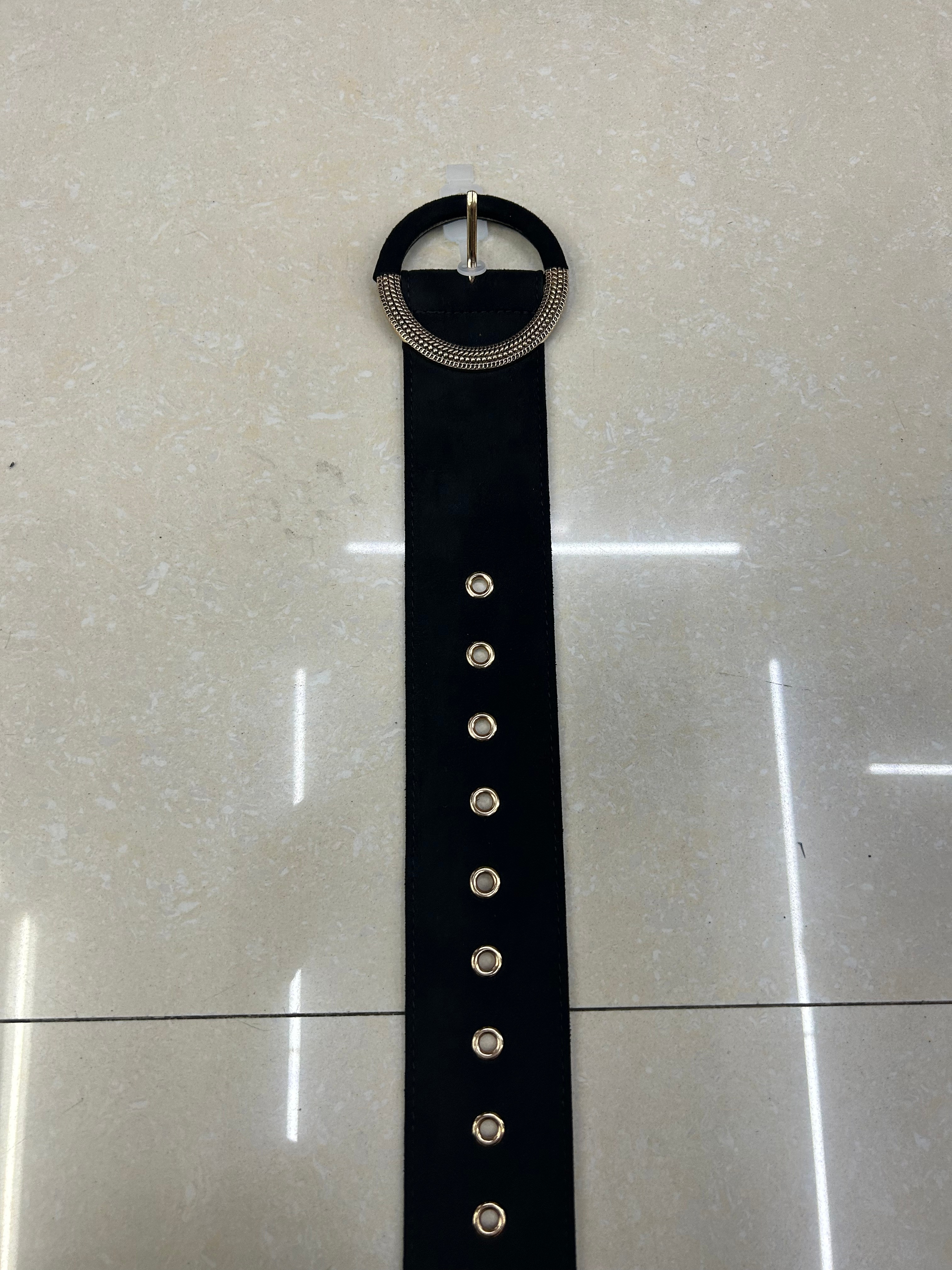 This is a fashionable and versatile woven wide belt for women's outerwear. It is a new style belt for summer dress dresses with a cinched waist