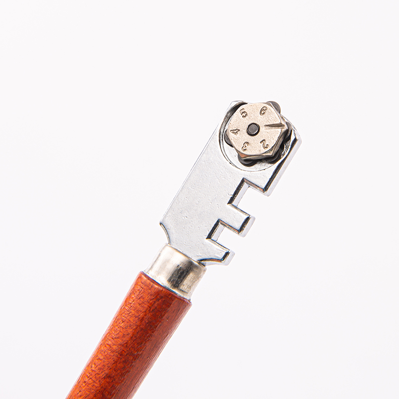 Flat Handle Six-Wheel Glass Knife Wooden Handle Glass Knife Roller Glass Knife Application Scenario