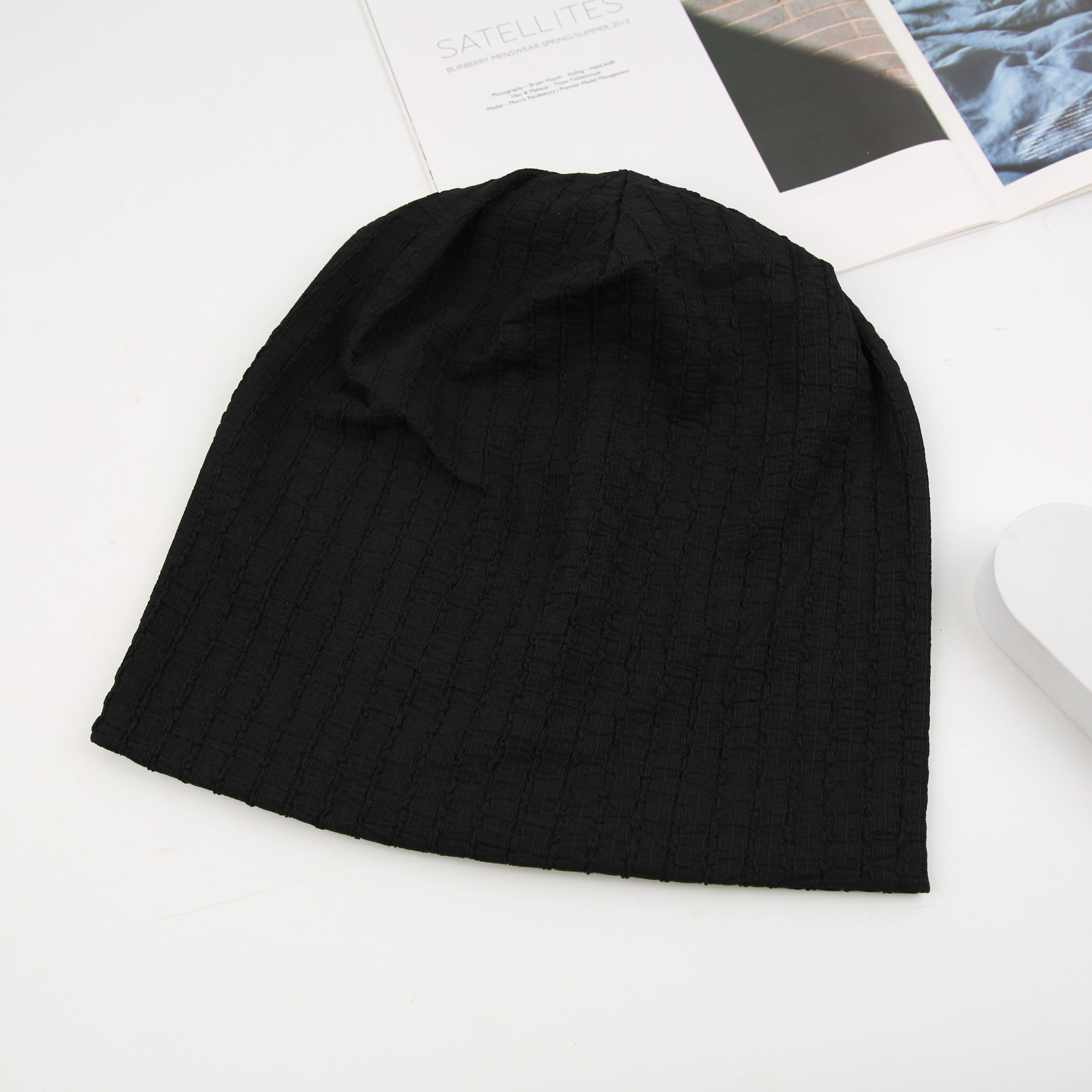 A small, stylish black hat on Instagram for women, a versatile knitted pile hat for spring and autumn, a woolen hat for summer, a headscarf, and a cold hat for postpartum confinement Specification image