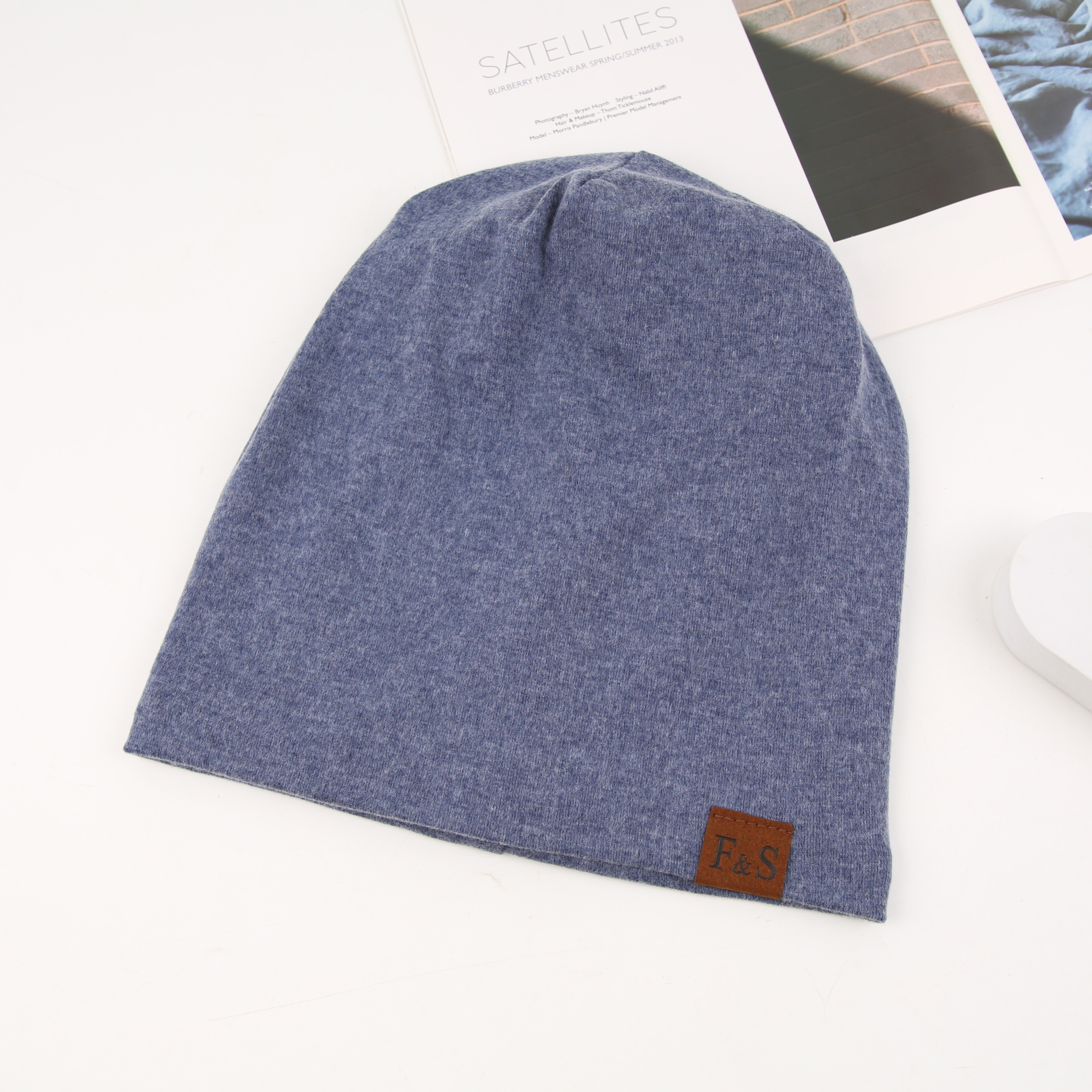 The popular "Moon Hat" in Korean style, the "Dui Dui hat", is a trendy and fashionable versatile pullover for spring and autumn, a cold hat for women, and a knitted headscarf for winter Specification image