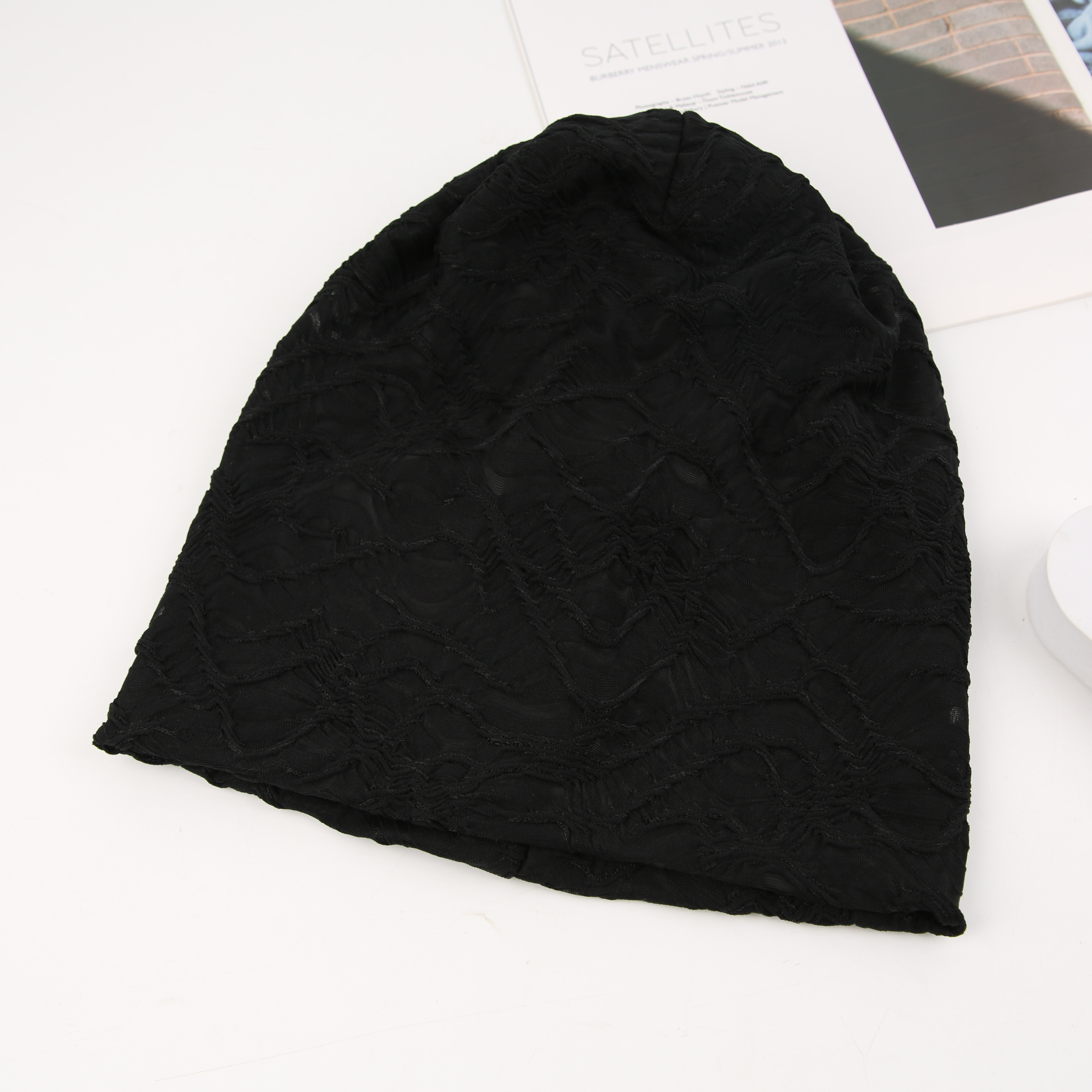 Postpartum hat for women, winter super wide head circumference headband hat, cold hat, spring and autumn dark gray front face small knitted pile hat, men's printed hat details Picture