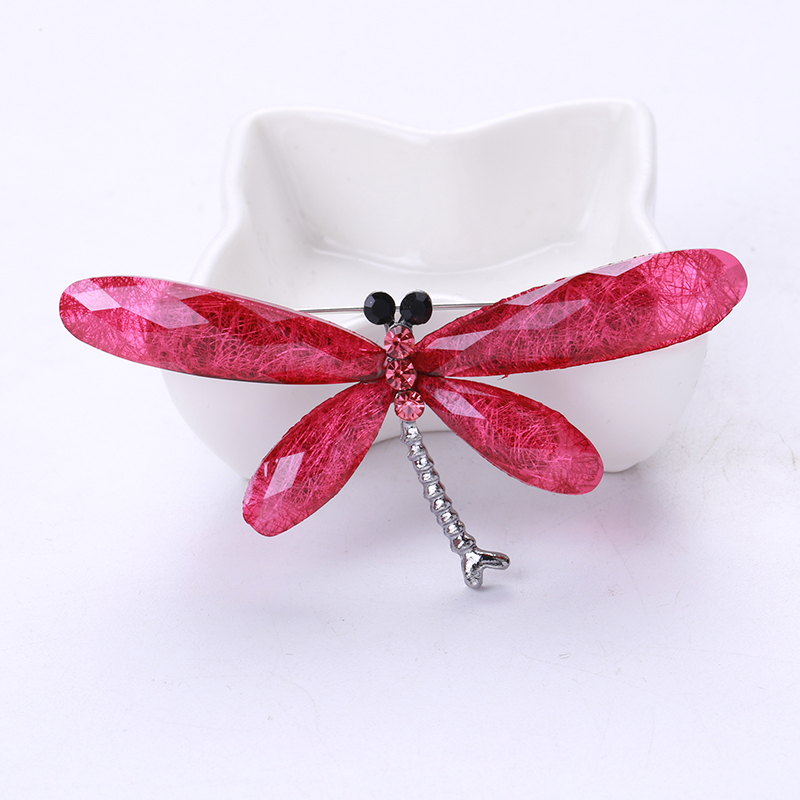 Ziyang Factory Direct sales of popular, fashionable, retro Lasse imitation glass resin patch large dragonfly brooch accessories, versatile carver corsages, Korean style, fashionable and simple resin dragonfly brooch pins, women's clothing accessories, artistic style gifts Specification image