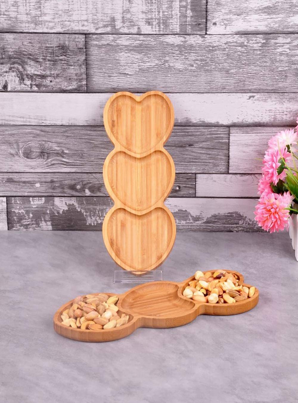 Japanese-style creative bamboo and wood trays for separating the living room, nut and snack storage plates, melon seed and candy plates, and afternoon tea plates for the dining room