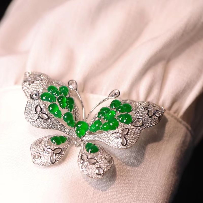 Jade Butterfly Brooch New Bori 035
