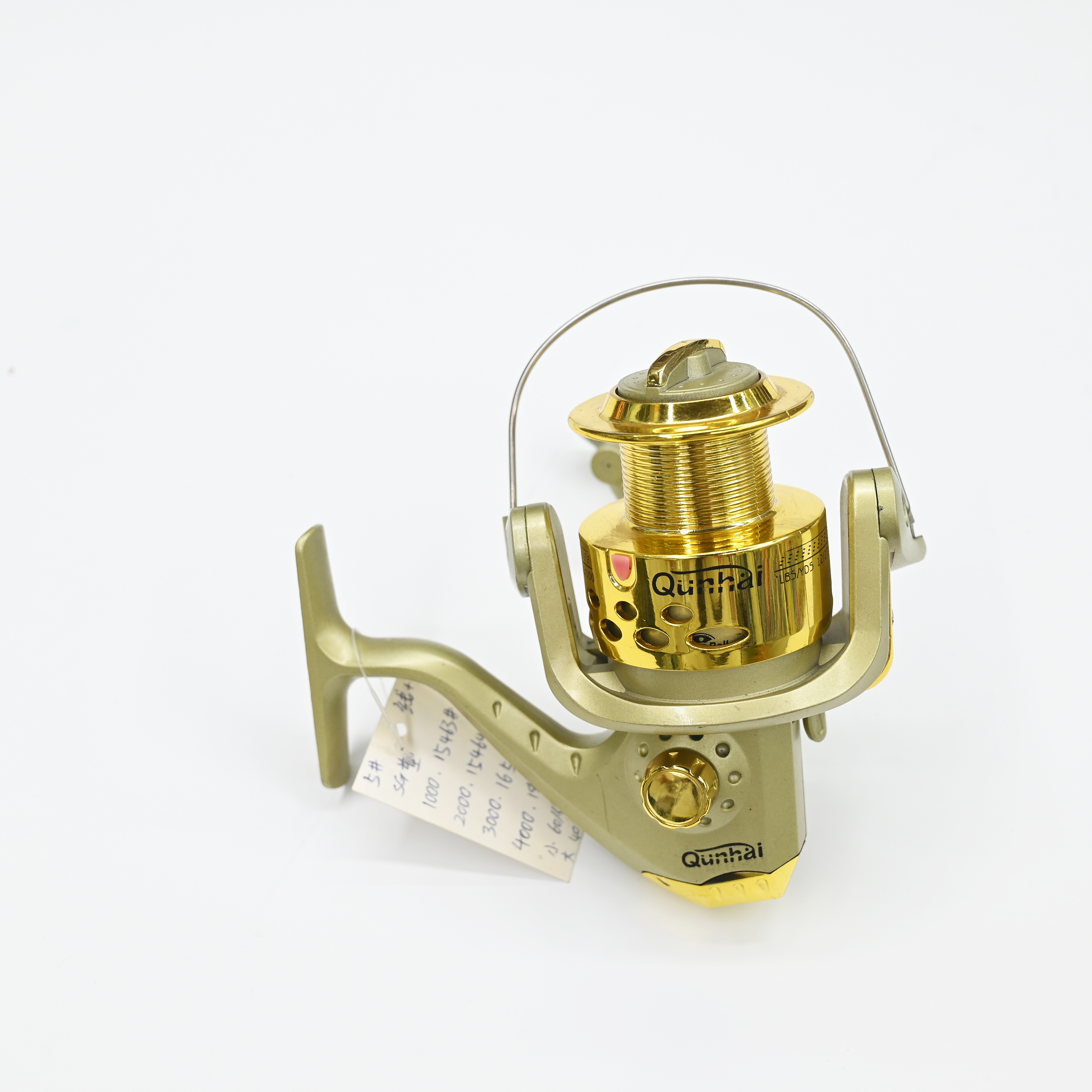 纯金色高端纺车式渔轮